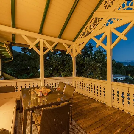 アパート Bella Vista